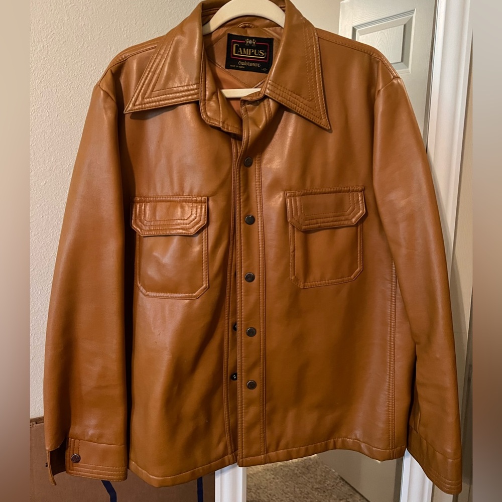 Vintage Camel Jacket.. Oversized Fit. Gem
